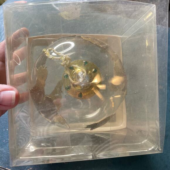 Trimsetter Blown Glass Golden Glove Christmas Ornament	Holiday XMAS - Picture 4 of 14